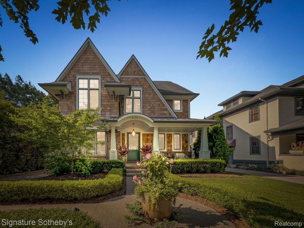 908 Oakland Avenue, Birmingham, Mi 48009