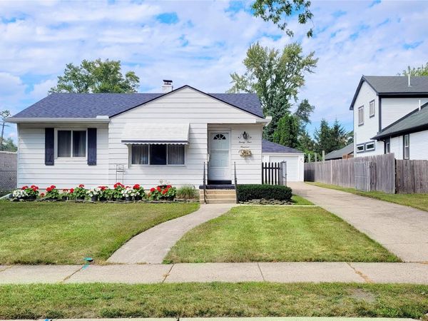 2400 Oxford Road , Berkley, Mi 48072