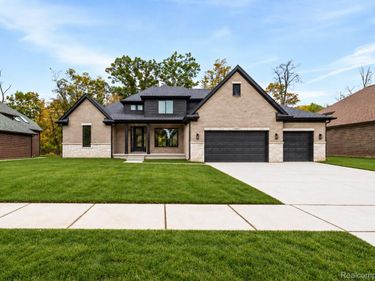 37898 Trillium Place , Harrison Township, Mi 48045