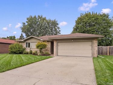 39861 Rager Court , Clinton Township, Mi 48038