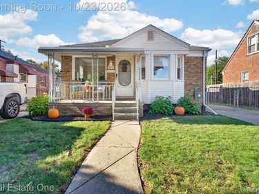 15203 Dasher Avenue, Allen Park, Mi 48101