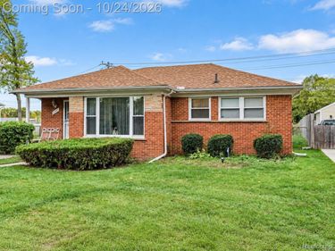 23911 Westhampton Street, Oak Park, Mi 48237