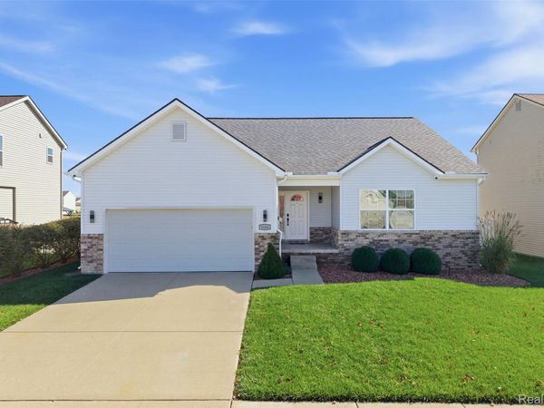 9106 Rockhill Lane, Berlin Township, Mi 48166
