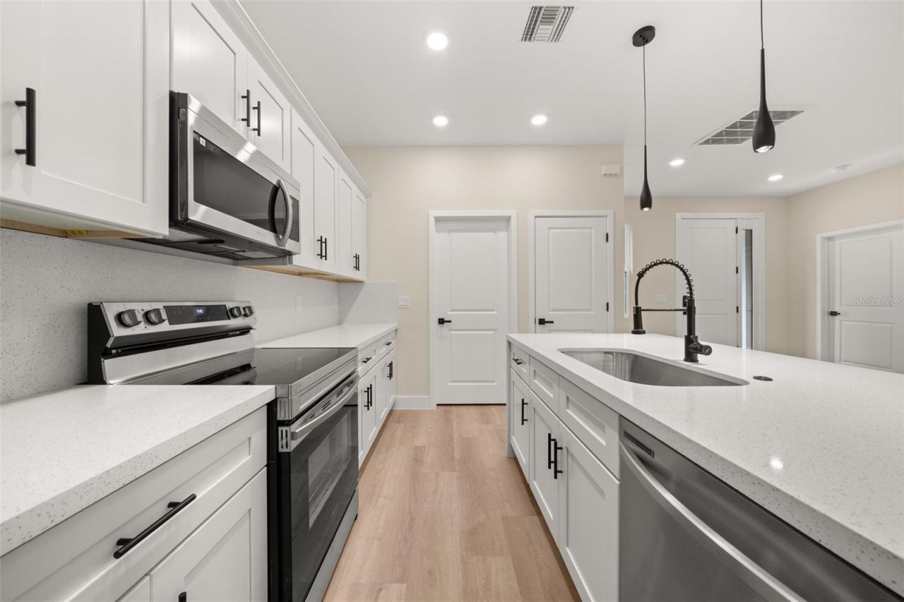 9107 Oviedo Street , Sebring, FL 33872 Photo