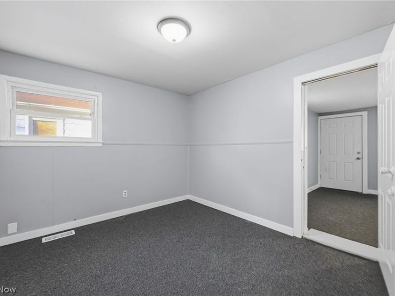 4469 E 154th Street , Cleveland, OH 44128 Photo 14