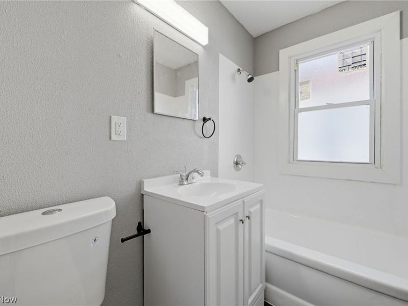 4469 E 154th Street , Cleveland, OH 44128 Photo 16