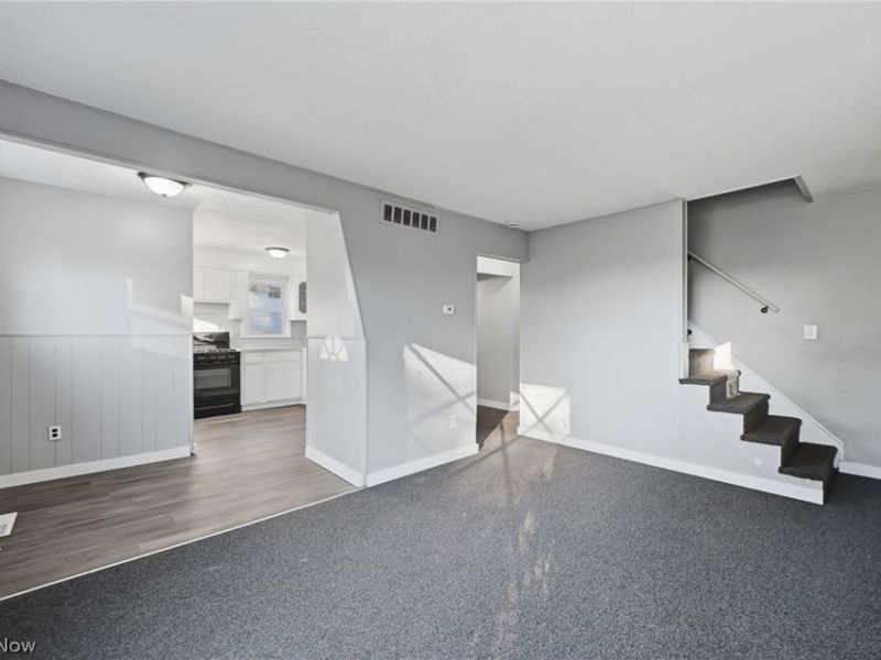 4469 E 154th Street , Cleveland, OH 44128 Photo 5