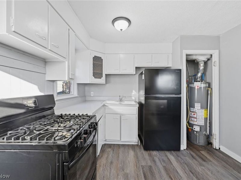 4469 E 154th Street , Cleveland, OH 44128 Photo 9