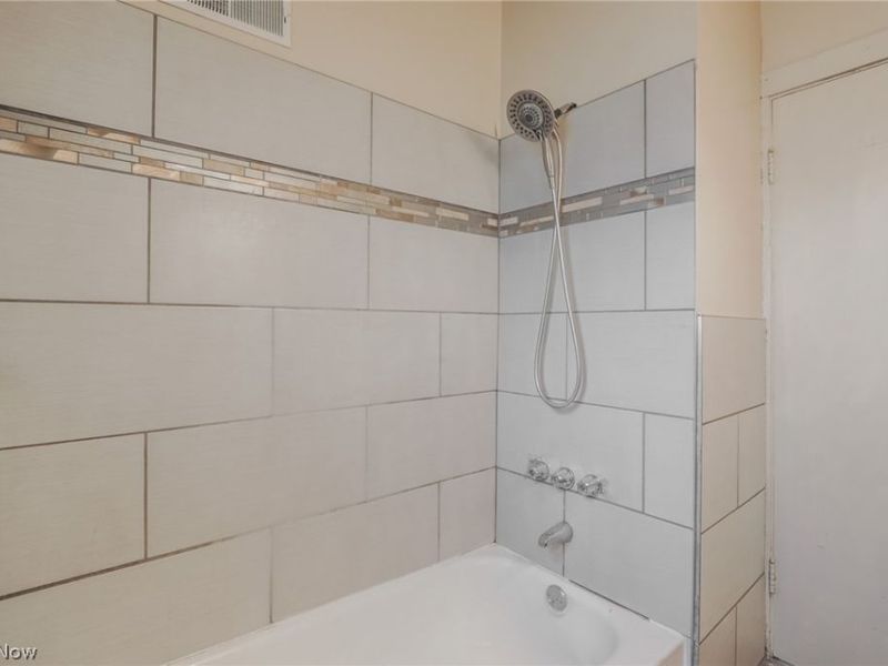 10709 Eliot Avenue, Unit UP, Cleveland, OH 44104 Photo 15