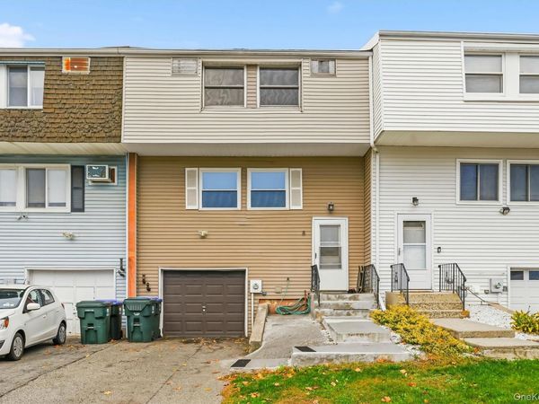 8 Silo Lane , Middletown, NY 10940