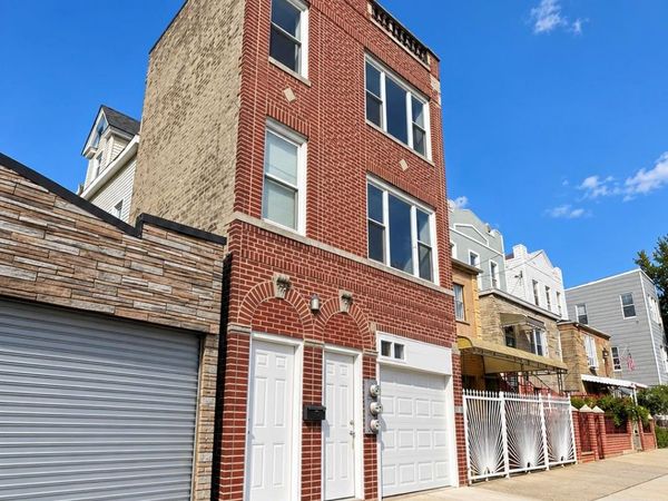 5611 Waldron Street , Corona, NY 11368