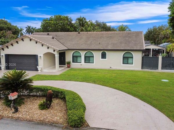 15221 SW 148th Ave , Miami, FL 33187