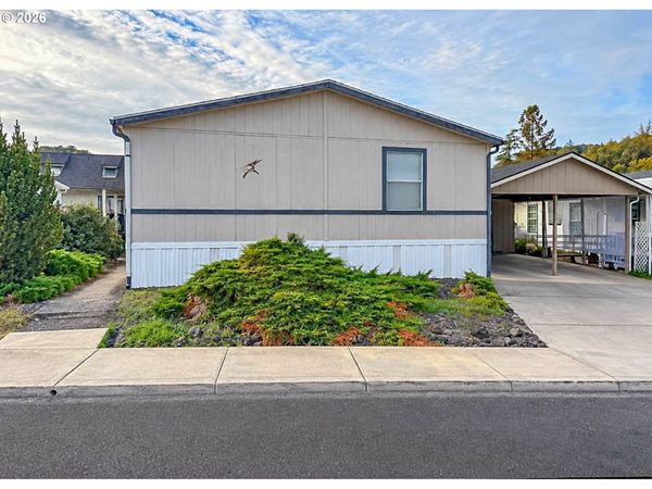 7 MARY ANN LN, Roseburg, OR 97470