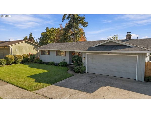 4722 SWEGLE RD, Salem, OR 97301