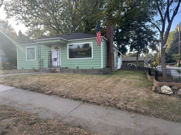 1311 LAUGHLIN ST, The Dalles, OR 97058