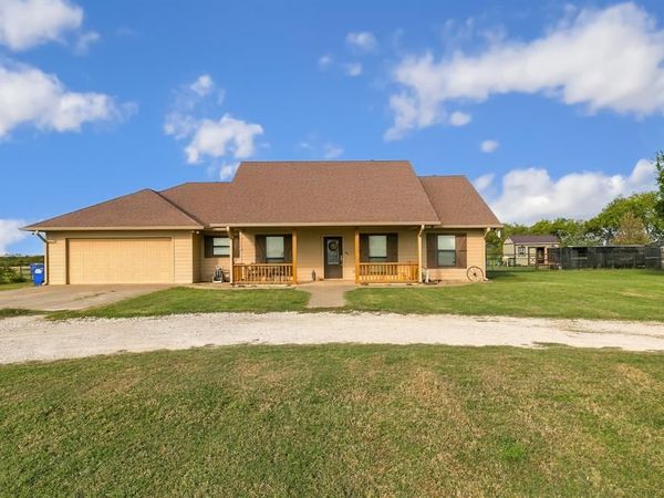 525 County Road 237, Gainesville, TX 76240