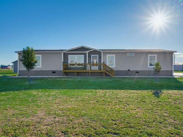 10 Private Road 33084, Sumner, TX 75486