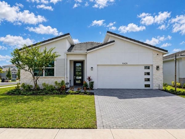 10428 SW Jadewood Court, Port St. Lucie, FL 34987