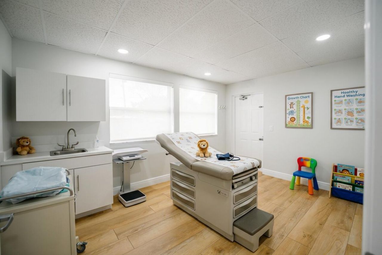 2135 S Congress Avenue, Unit B3, Palm Springs, FL 33461 Photo