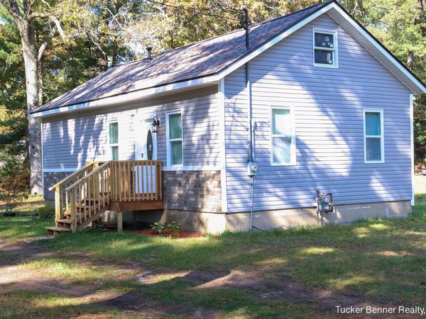 538 E White Lake Drive, Twin Lake, MI 49457
