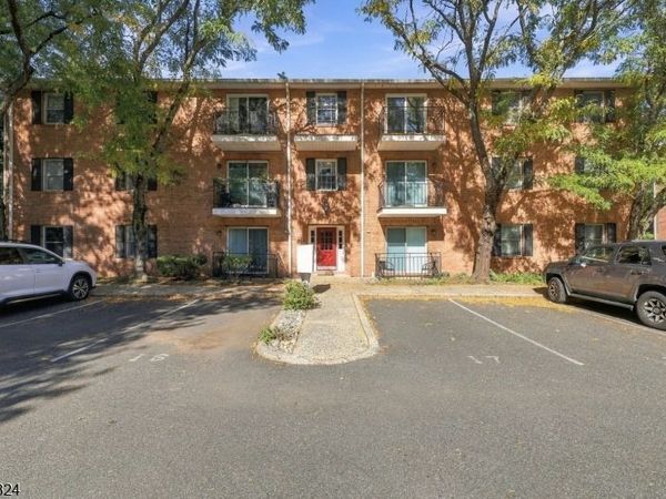 42 John St, Unit 3B, Bloomfield, NJ 07003