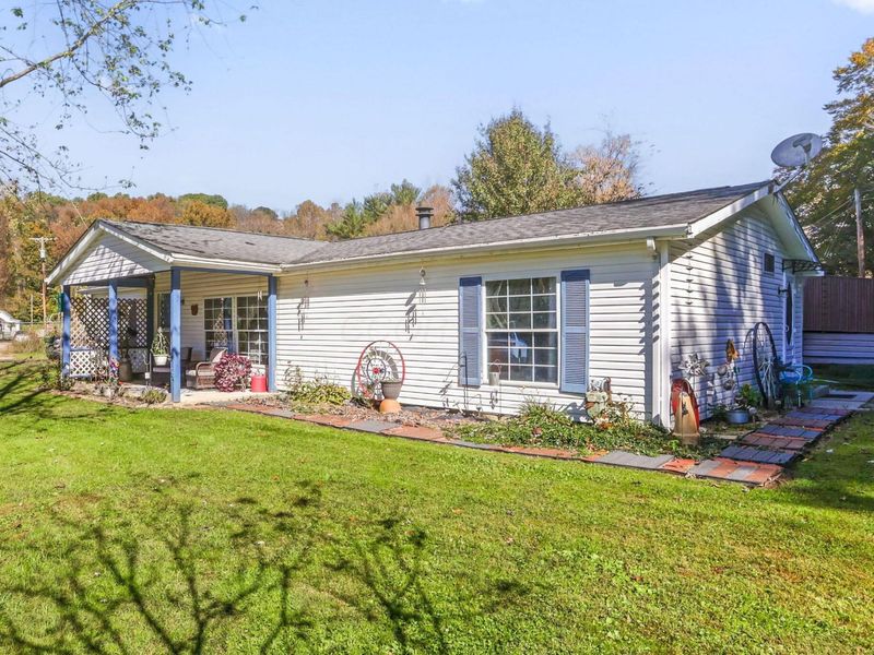 16595 1st Street, Logan, OH 43138 Photo 2