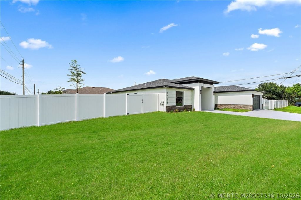 4588 SW Athena Drive , Port Saint Lucie, FL 34953 Photo