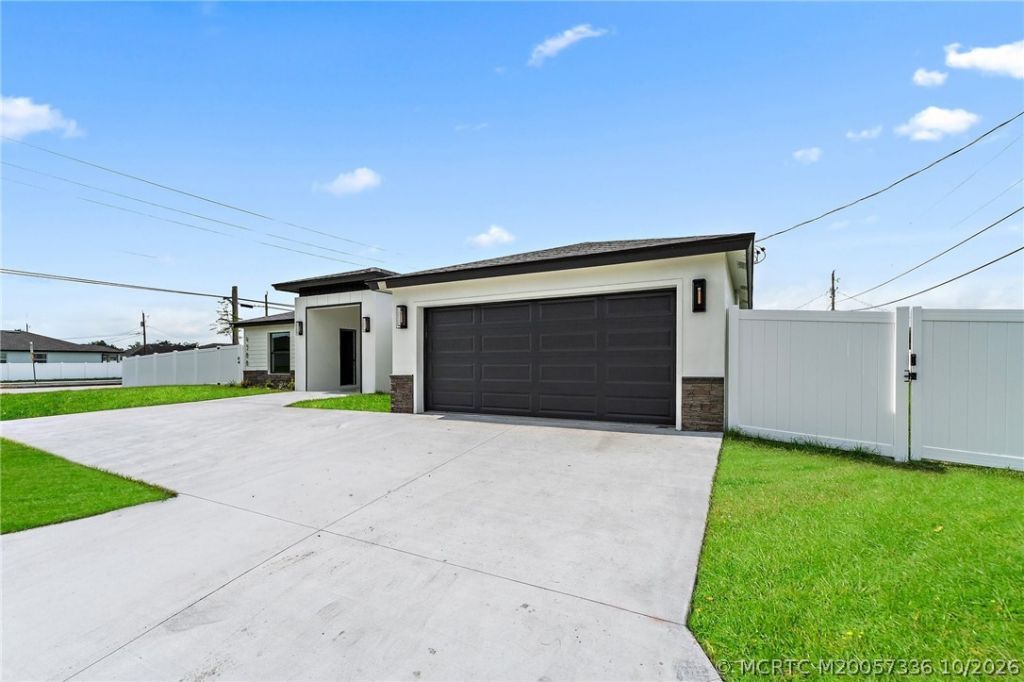 4588 SW Athena Drive , Port Saint Lucie, FL 34953 Photo