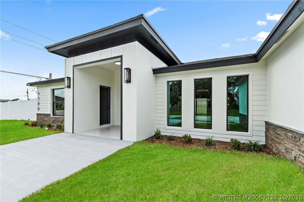 4588 SW Athena Drive , Port Saint Lucie, FL 34953 Photo