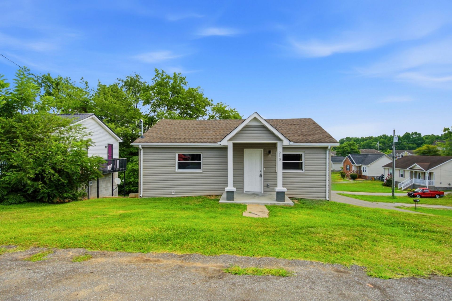610 Highland St, Springfield, TN 37172 Main Photo