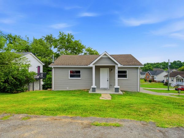 610 Highland St , Springfield, TN 37172