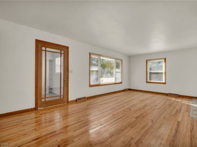 2721 Maitland Avenue, Cuyahoga Falls, OH 44223 Photo 6