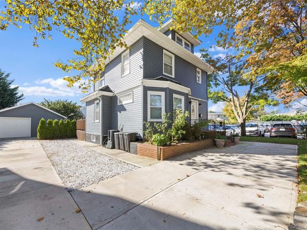 61 1st Street , East Rockaway, NY 11518