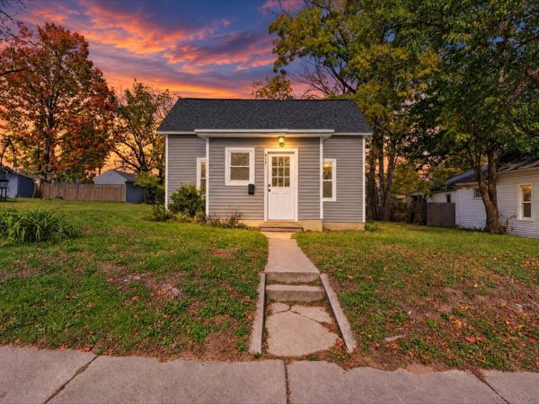 917 Innes Street NE, Grand Rapids, MI 49503