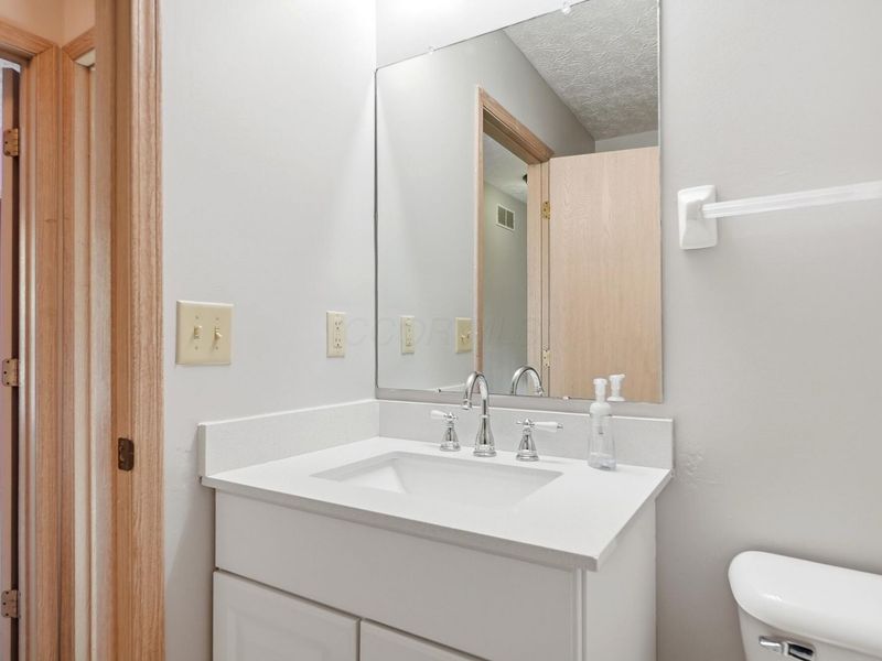 1280 Onslow Drive, Columbus, OH 43204 Photo 33
