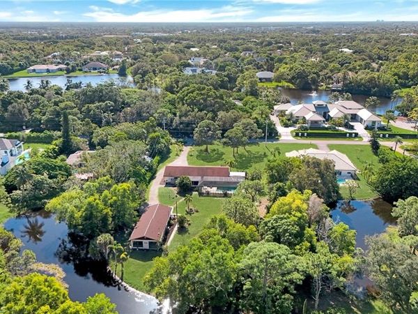 23 Center ST, NAPLES, FL 34108