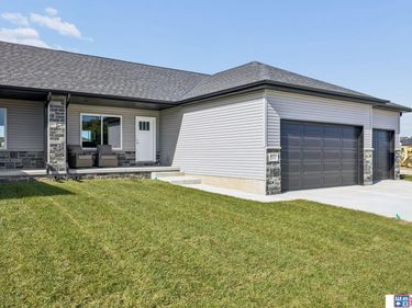 9419 S 82nd Street, Lincoln, NE 68516