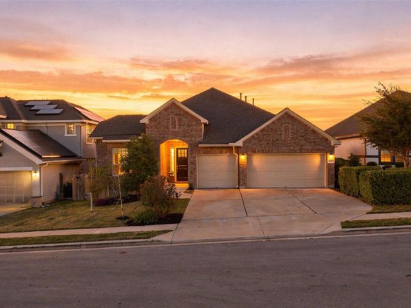 533 Founders RDG, Dripping Springs, TX 78620