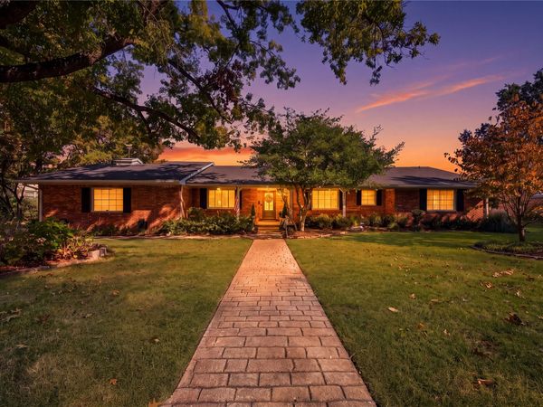 3933 S Delaware Place, Tulsa, OK 74105