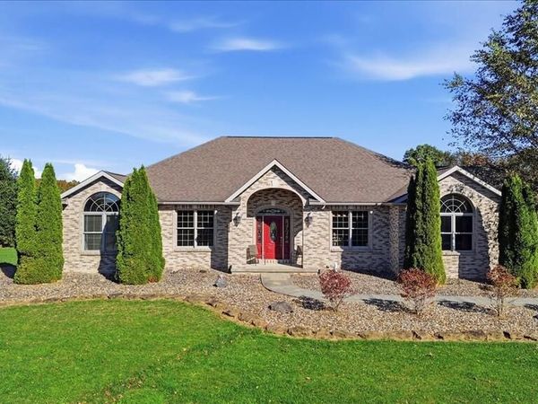 1890 Kings Corner Rd E, Lexington, OH 44904