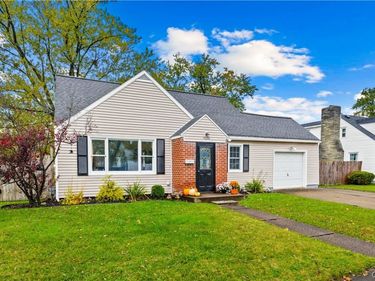 1218 Greenview Drive , Utica, NY 13501