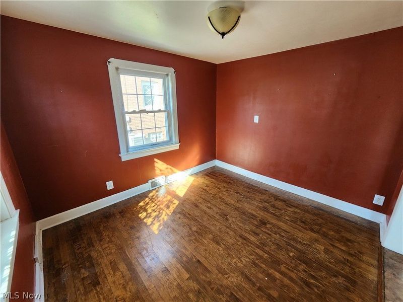 214 Maywood Drive, Youngstown, OH 44512 Photo 5