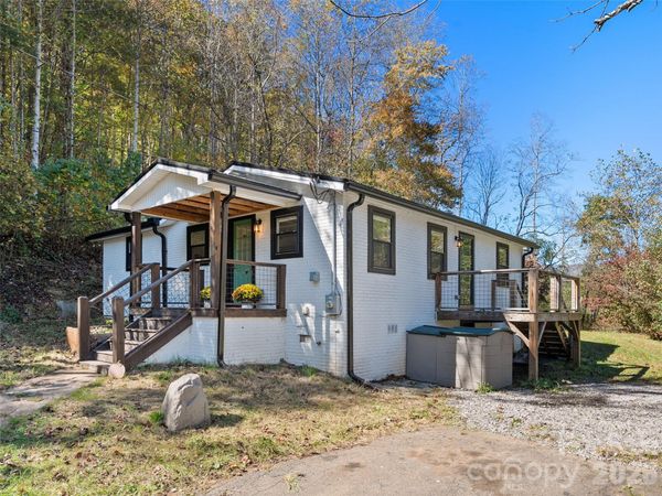 12 Posey Blanton Road, Sylva, NC 28779