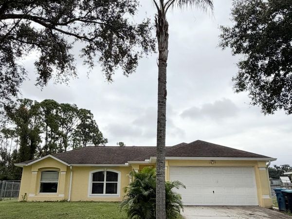 1825 Warton Avenue SE, Palm Bay, FL 32909