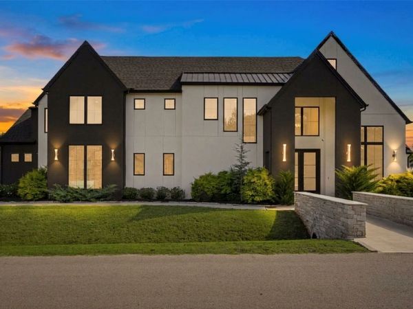 3132 W 114th Circle S, Jenks, OK 74037