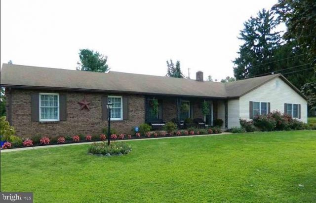 2398 MARLBOROUGH DRIVE, YORK, PA 17403