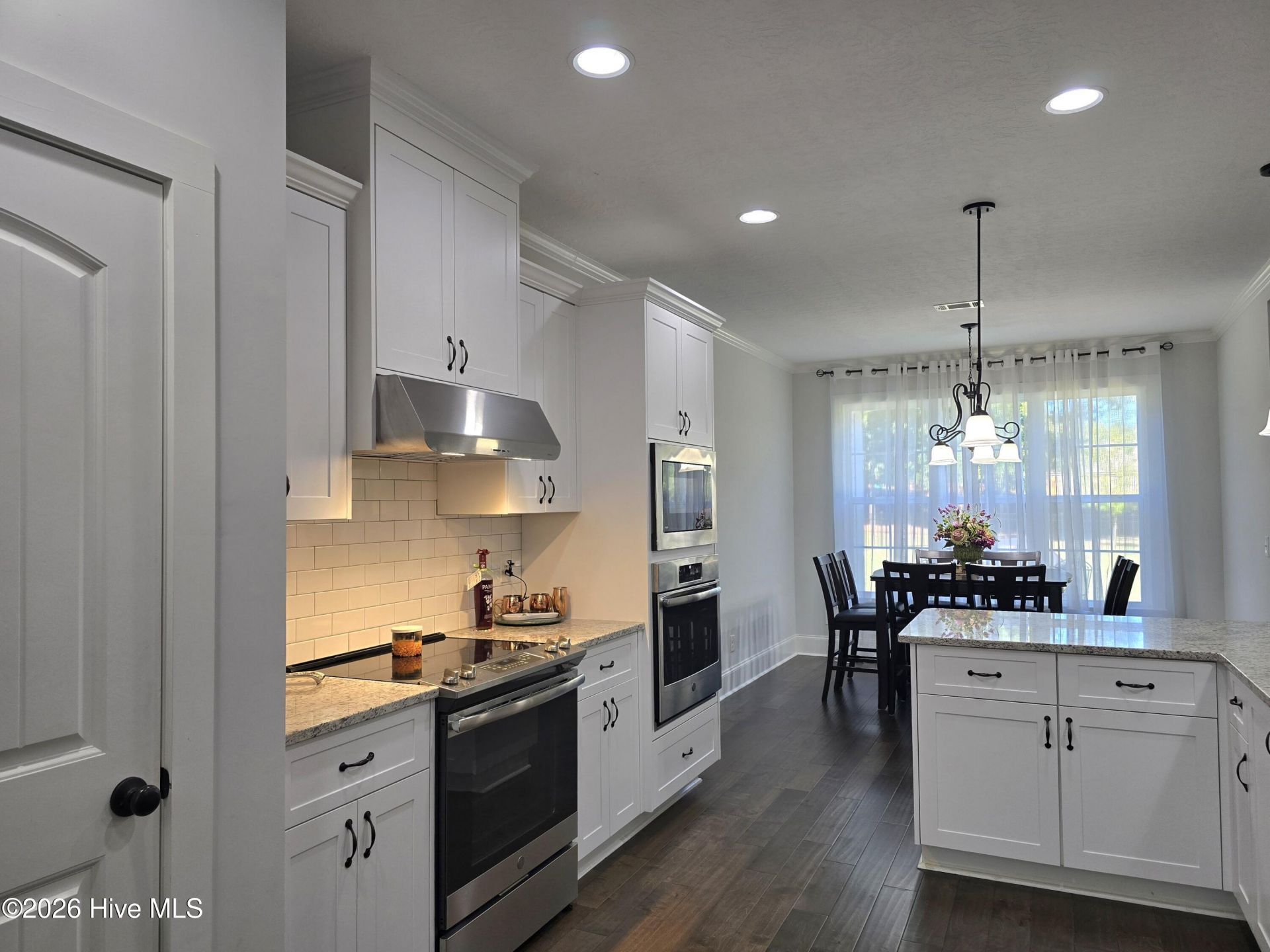 2016 Edenberry Row Photo 12