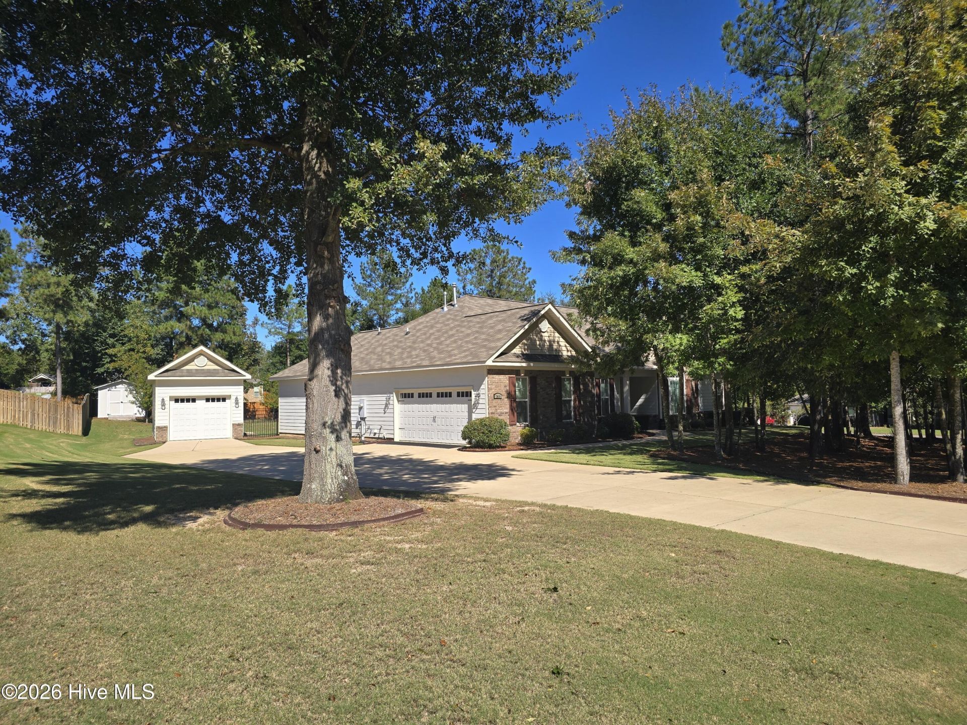 2016 Edenberry Row Photo 23