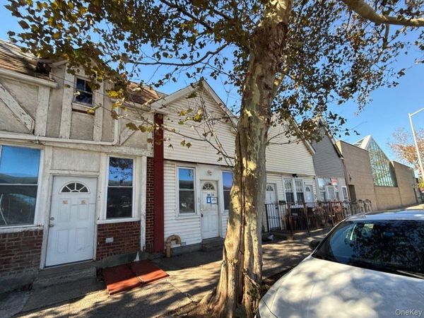 114-56 Van Wyck Expressway , Jamaica, NY 11420