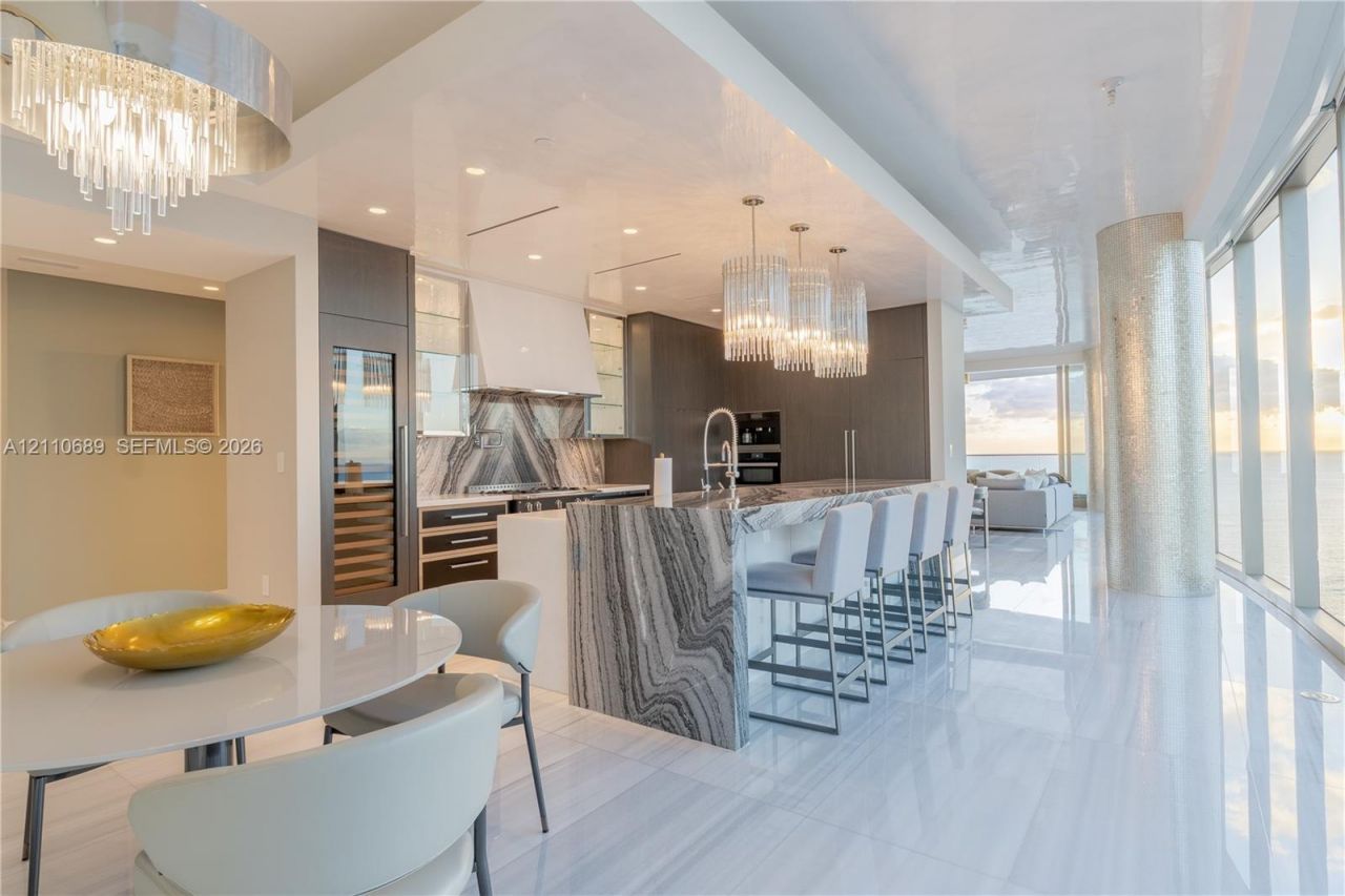 17901 Collins Ave , Unit 2704, Sunny Isles Beach, FL 33160 Photo